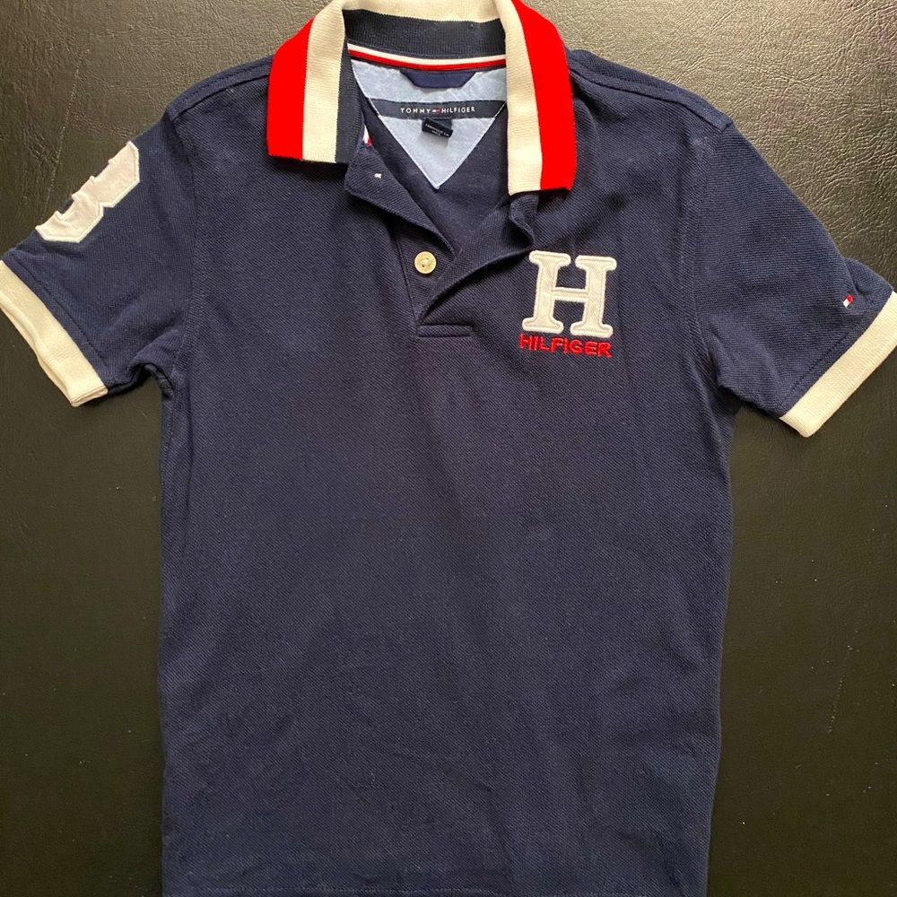 Pre-Owned Boys Tommy Hilfiger Blue, White & Red Color Blocked Polo Shirt size 4